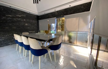 Restoran jalüzləri, Türkiyə istehsalı parçalardan hazırlanmış pərdələr, anbardan mənzillərər kataloqların çatdırılması.