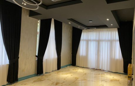 Restoran üçün pərdə, satış və quraşdırma, Türkiyə istehsalı parçalar, otel və ofis pərdələri, jalüz sifarişi. Anbardan kataloqların çatdırılması.