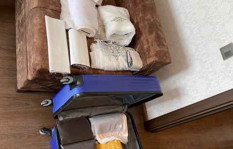 Pərdə satışı, Türkiyə istehsalı pərdələr, anbardan kataloqların evlərə çatdırılması, sərfəli qiymətə pərdələr və jalüz.