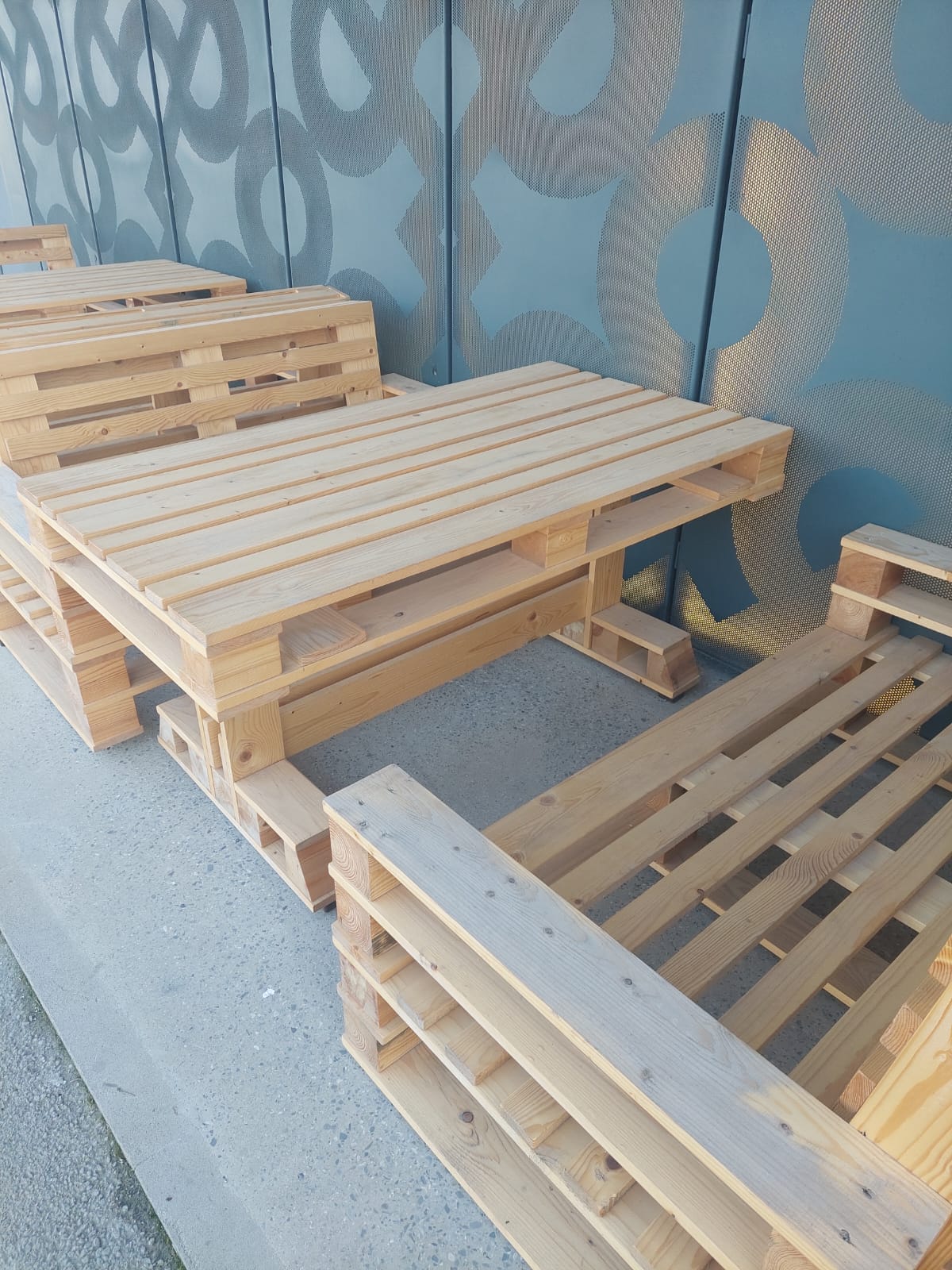 Palet mebel sifarişi.